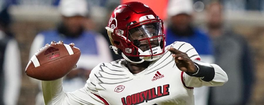 Louisville's Cunningham puts up video game numbers in historic 7-TD game