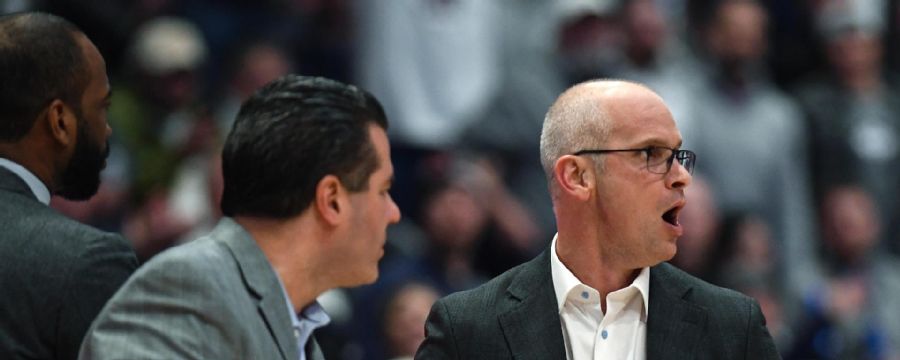 UConn's Dan Hurley gets ejected with back-to-back techs