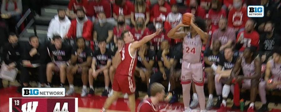 Ron Harper Jr. ties it up for Rutgers with a big 3