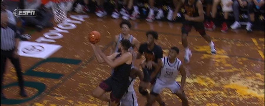 Isaiah Mobley with the smooth and-1 bucket for USC