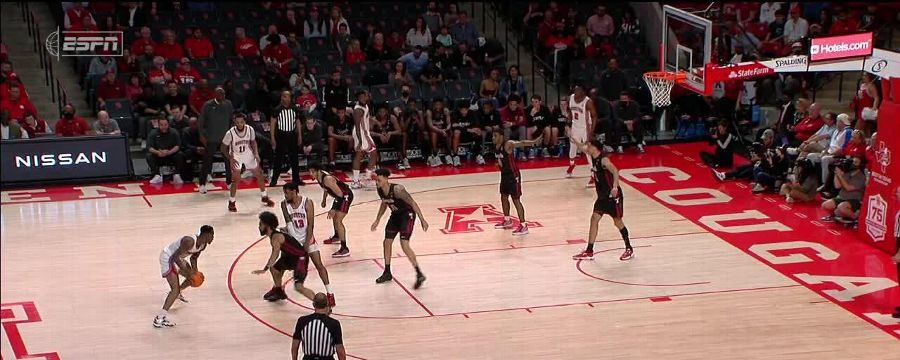 Robbie Armbrester elevates for slam vs. Temple Owls