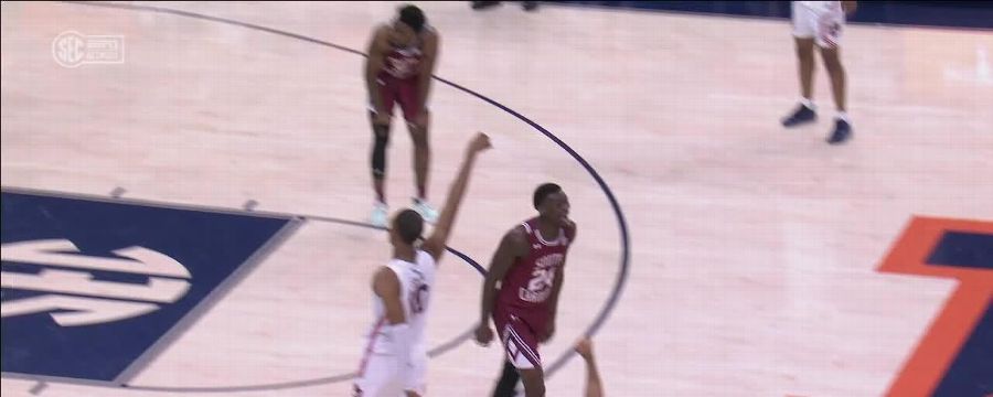 Jabari Smith gets the basket plus the foul
