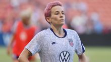 Rapinoe, estrela da seleção americana de futebol feminino, 'rouba a cena' em treino e imita Cristiano Ronaldo