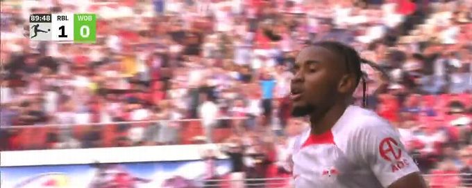 Nkunku nets his 2nd goal of the day for Leipzig