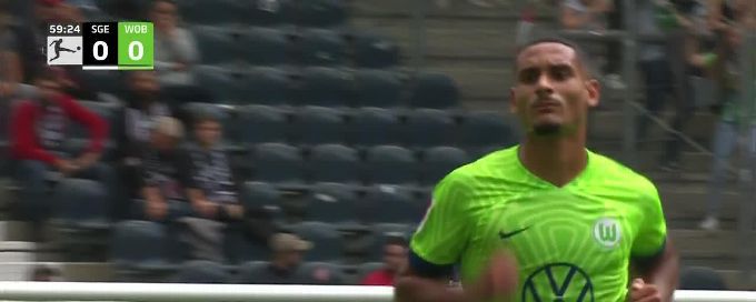 Maxence Lacroix scores header vs. Eintracht Frankfurt