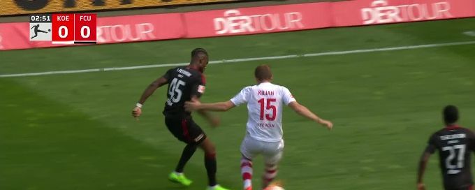 Timo Hübers scores Union Berlin's first goal of the game