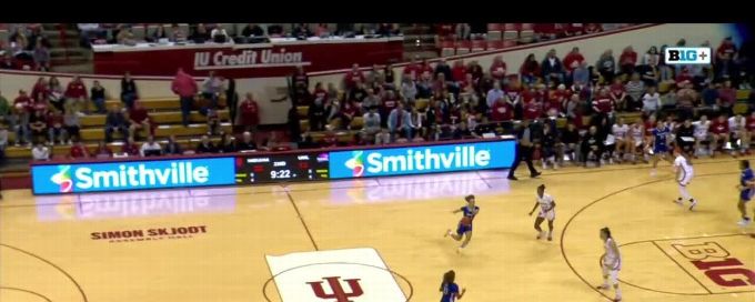 Chloe Moore-McNeil hits back-to-back 3s in Hoosiers' win