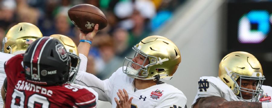 Notre Dame outlasts South Carolina in record-setting Gator Bowl