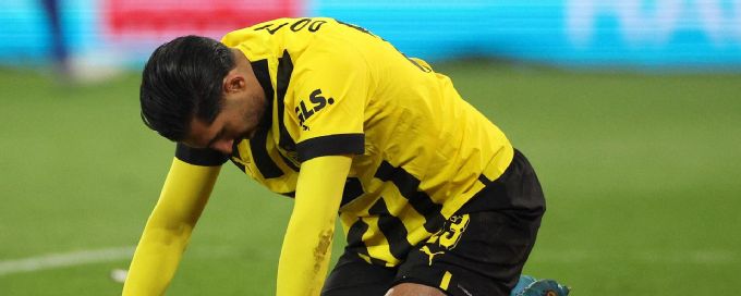 Dortmund slip up at Schalke in Bundesliga title race