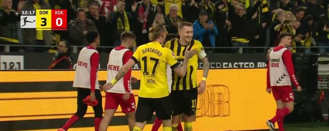 Reus' delicious finish makes it 3-0 Dortmund