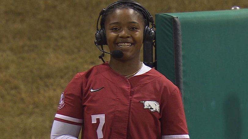 Delce discusses her 170+ pitches as Hogs walk off Bama