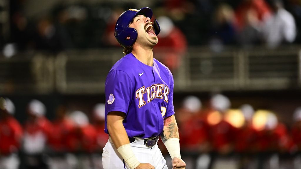 Pair of homers in extras seal LSU's victory over UGA
