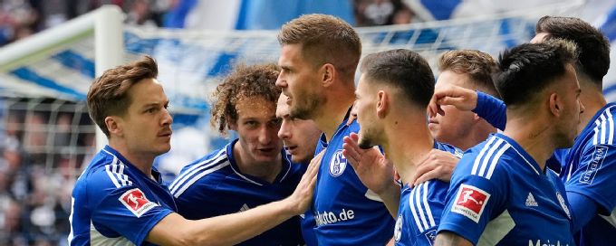 Terodde, Daichi trade goals in Frankfurt vs. Schalke