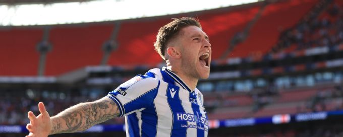 Sheffield Wednesday earn promotion with incredible late winner