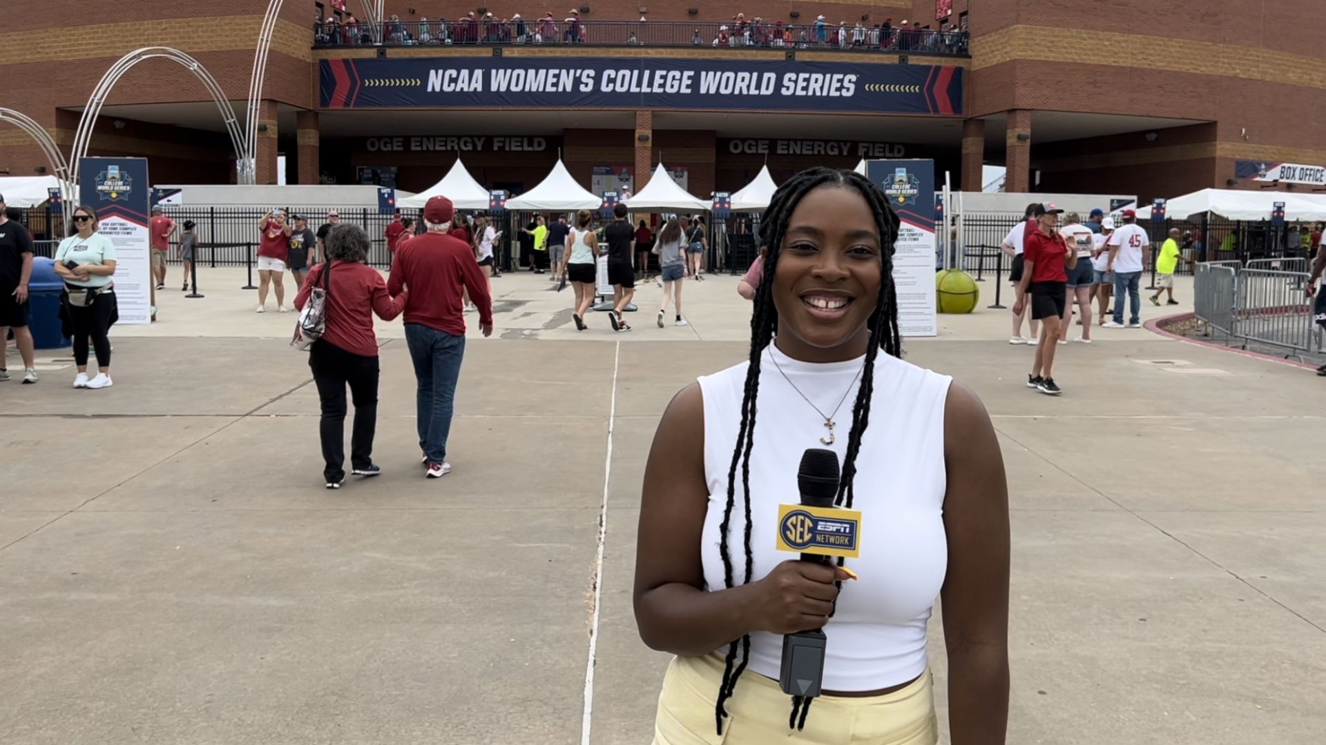 SEC fans share excitement for WCWS atmosphere