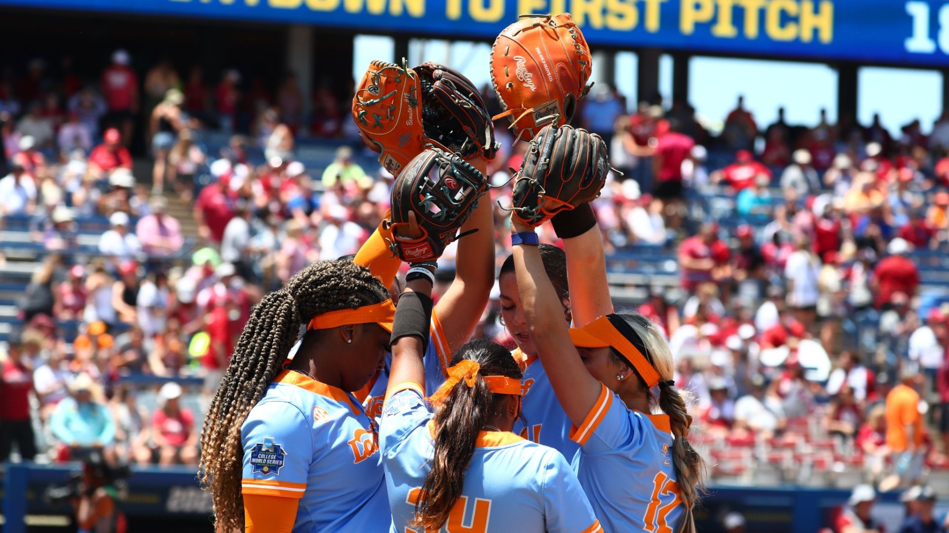Oklahoma holds Tennessee to one hit in WCWS showdown
