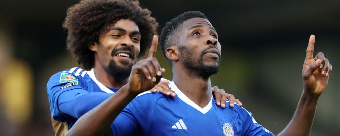 Iheanacho scores with exquisite flick for Leicester