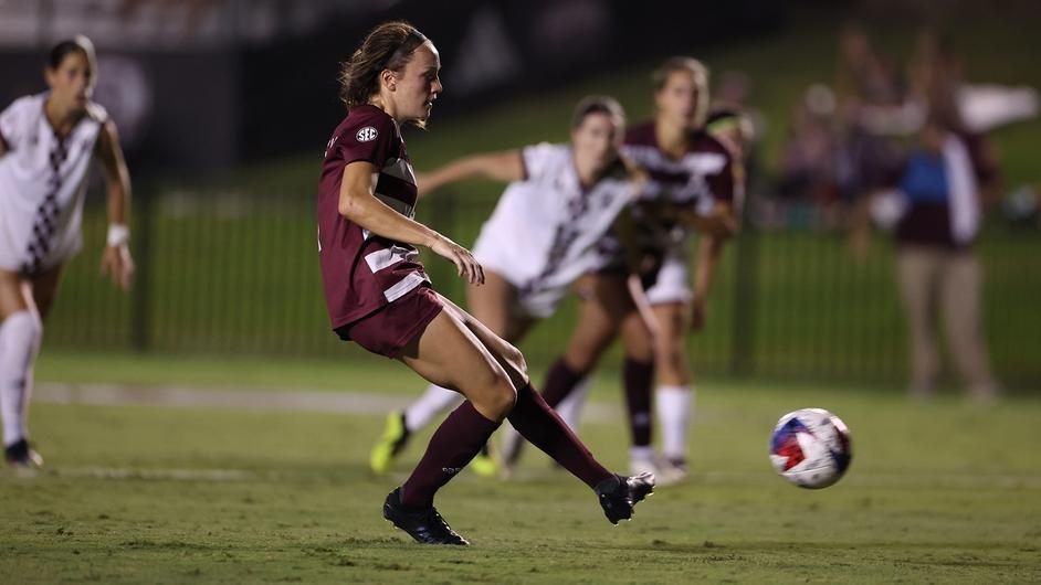 Aggies' Smith buries late penalty kick to top MS State