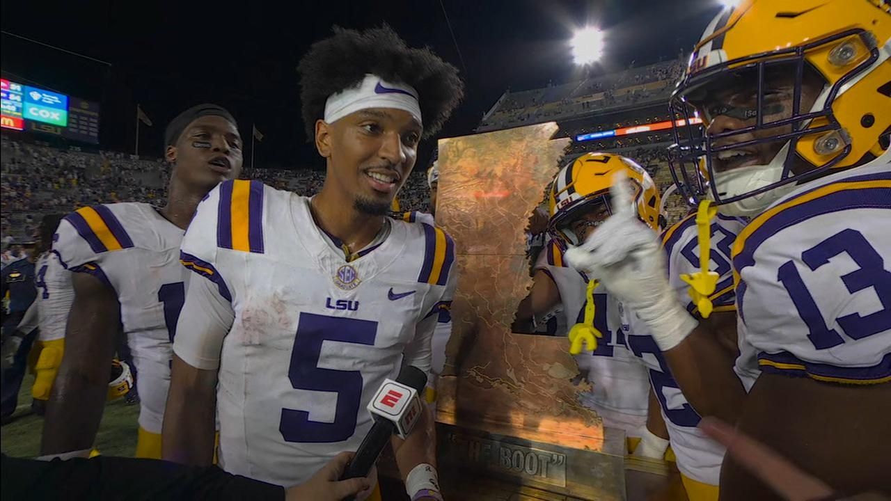 LSU QB Daniels: 'I'll go to war with my guys any day'