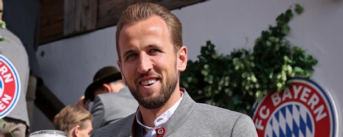 Kane takes part in his first Oktoberfest with Bayern Munich