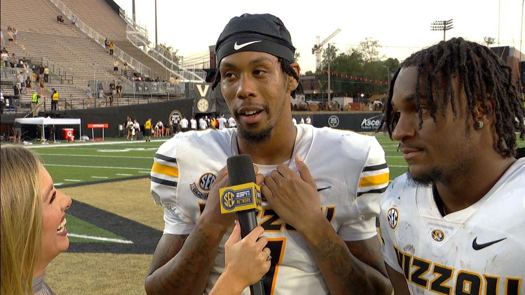 Mizzou WRs says Cook is 'everything you want in a QB'