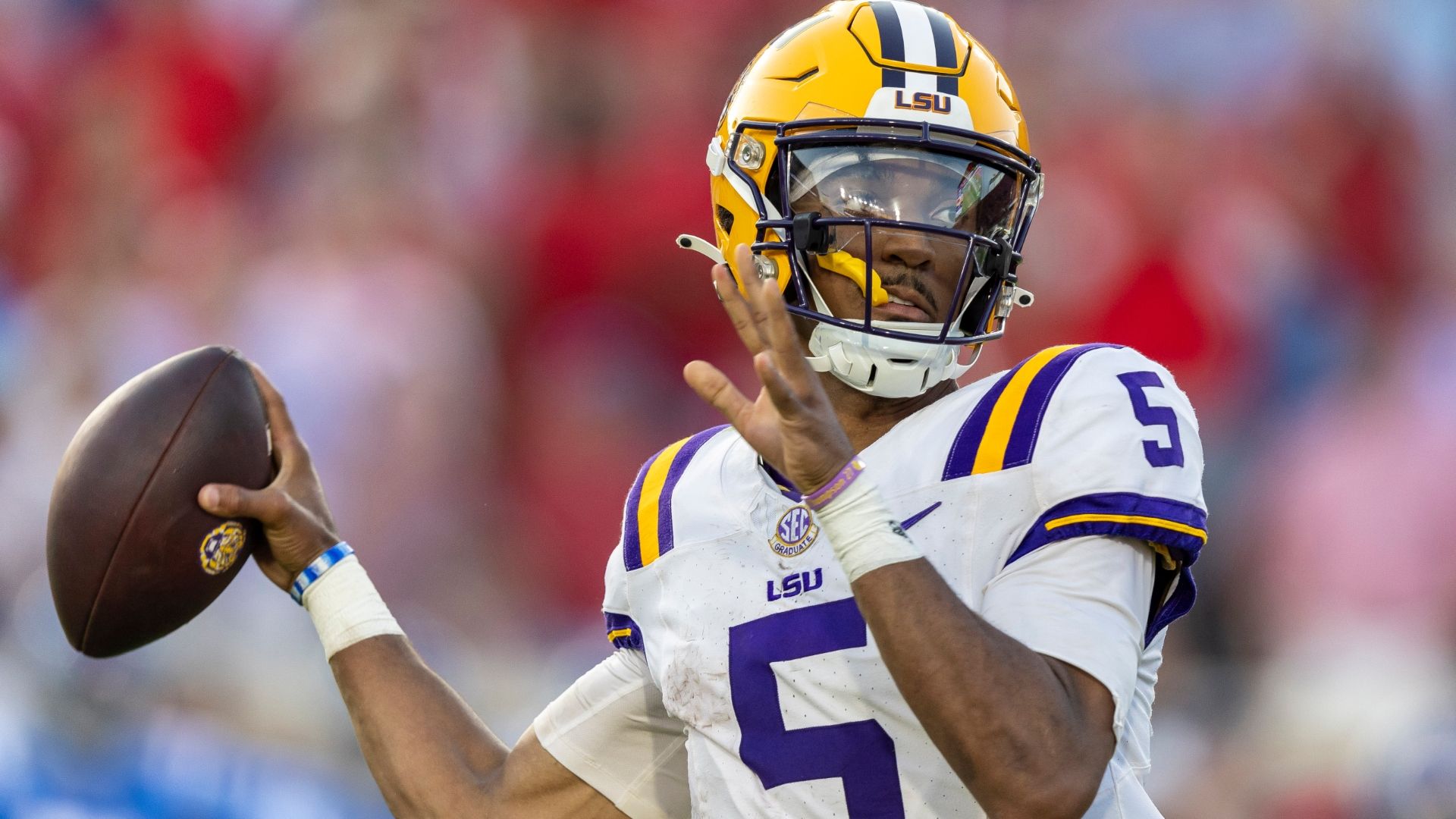 Auburn, LSU's Daniels may have surprises for each other