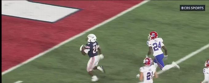 Quinton Cooley finds a seam and gets in for a 29-yard TD for Liberty