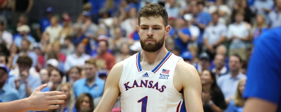 Kansas outduels Tennessee to finish third in Maui Invitational