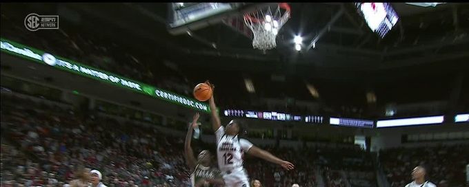 MiLaysia Fulwiley sends the shot away