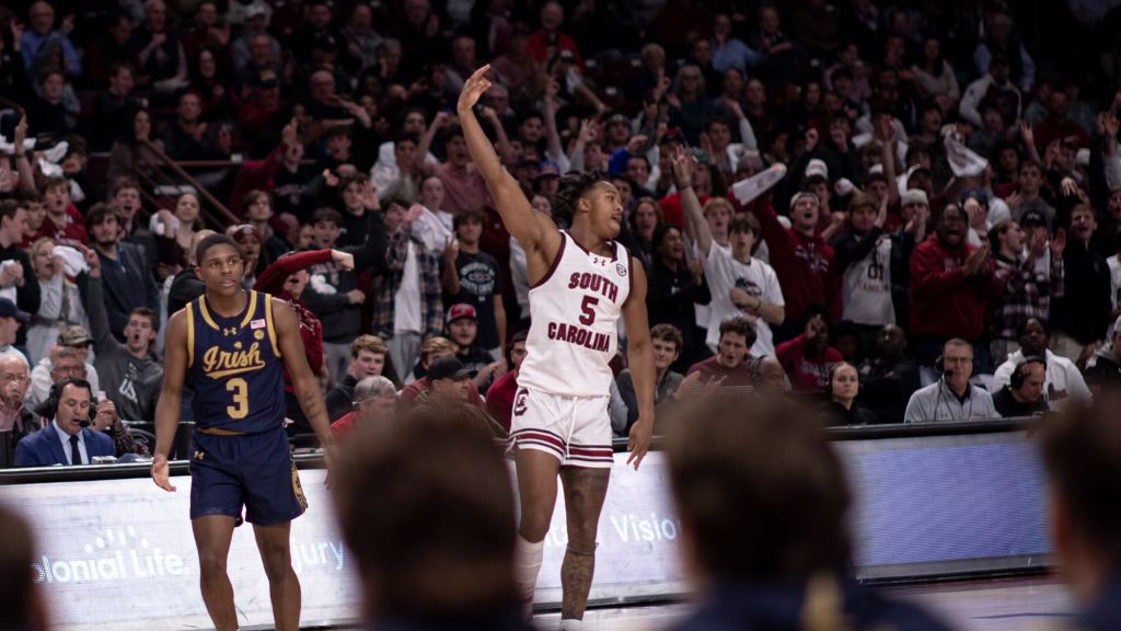 Johnson leads South Carolina to win over Notre Dame