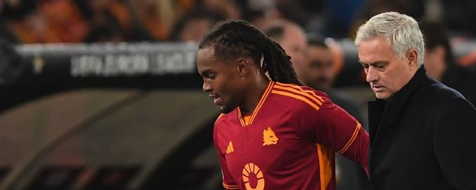 Did Mourinho really 'had no choice' but to sub off Renato Sanches?