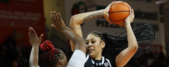South Carolina easily gets by Bowling Green