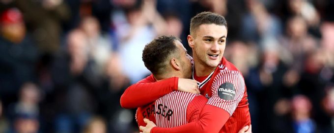 Southampton thrash Walsall 4-0 to advance in FA Cup