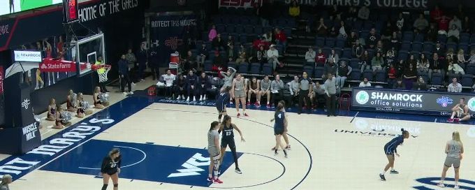 Zeryhia-Lee Aokuso scores the inside bucket after a spin move