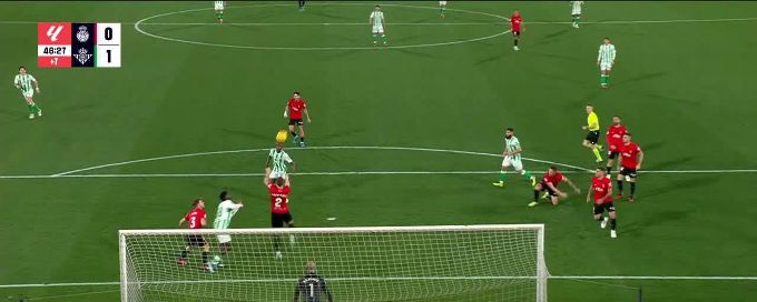 Sergi Altimira gets on the scoresheet for Real Betis