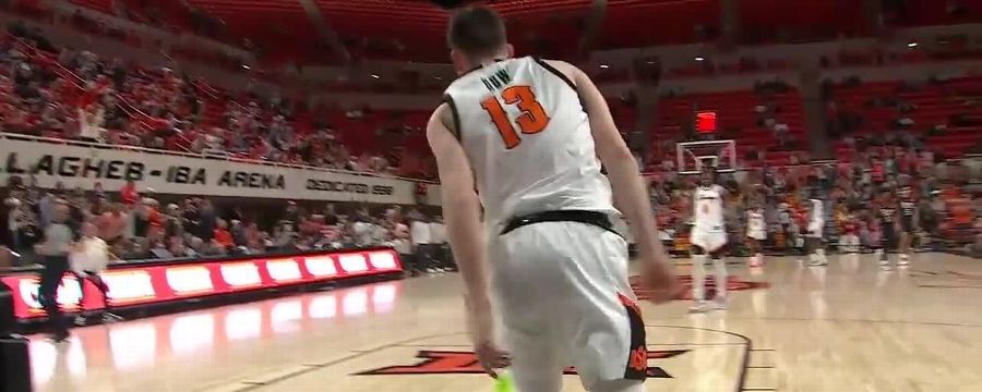 Connor Dow elevates for slam vs. Texas Tech Red Raiders