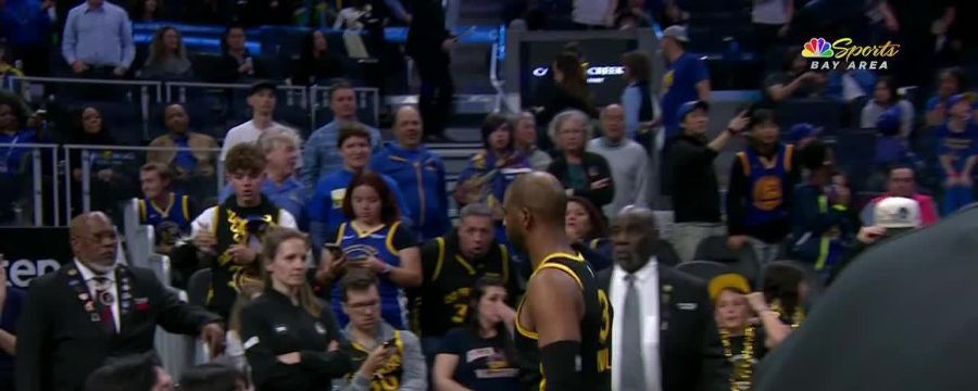 CP3 ejected in final seconds of Warriors' loss