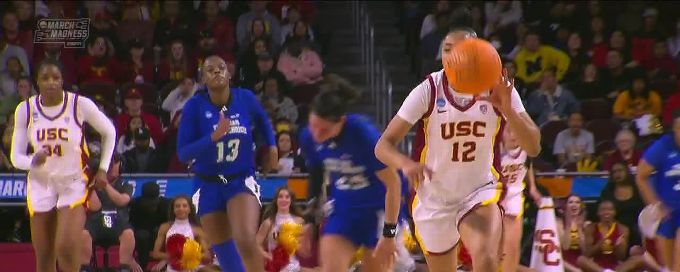 JuJu Watkins gets the strip and layup