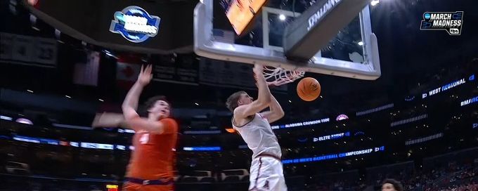 Grant Nelson throws down two-handed slam