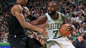 Jaylen Brown leads Celtics' Game 1 charge with 32 points