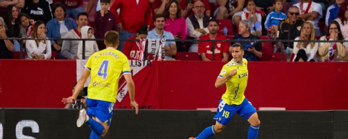Sergi Guardiola wins it for Cadiz in the final minutes