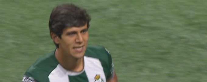 José Macías, Santos stun Atlanta United FC in PKs