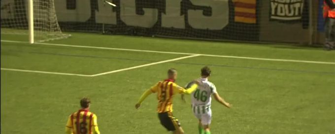 Abde Ezzalzouli gets on the scoresheet for Real Betis