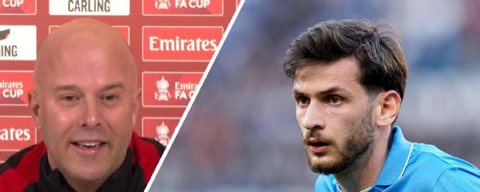 Slot dismisses Liverpool's links with Kvaratskhelia
