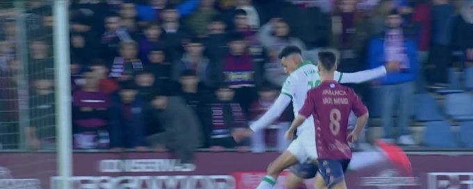 Alvaro Rodríguez scores goal for Getafe