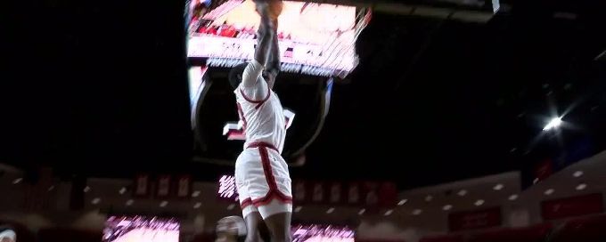 Errol White gets steal and finishes with slam for Lamar