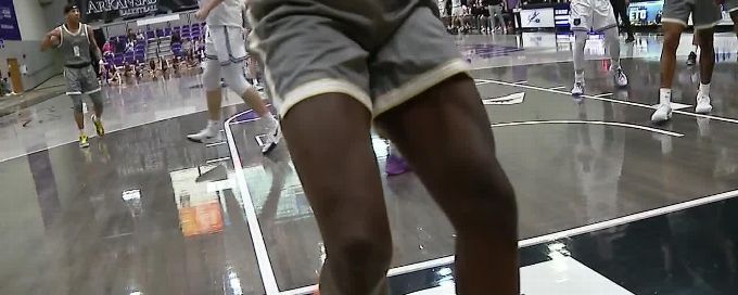 Nehemiah Turner denies Jacksonville Dolphins with block