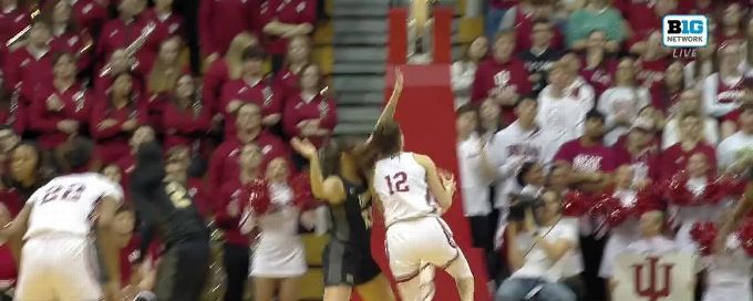 Yarden Garzon finishes through contact