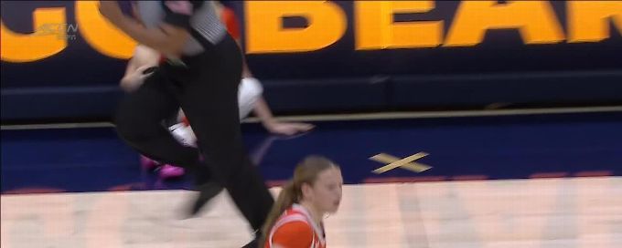 Olivia Schmitt nails it from behind the arc