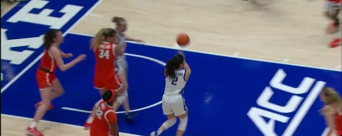 Vanessa de Jesus' sweet assist leads to and-1 bucket for Duke